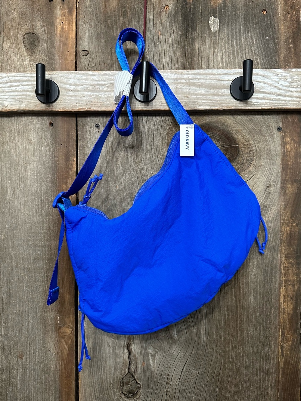 Old Navy Active Micro Trek Bag in Crayon Blue